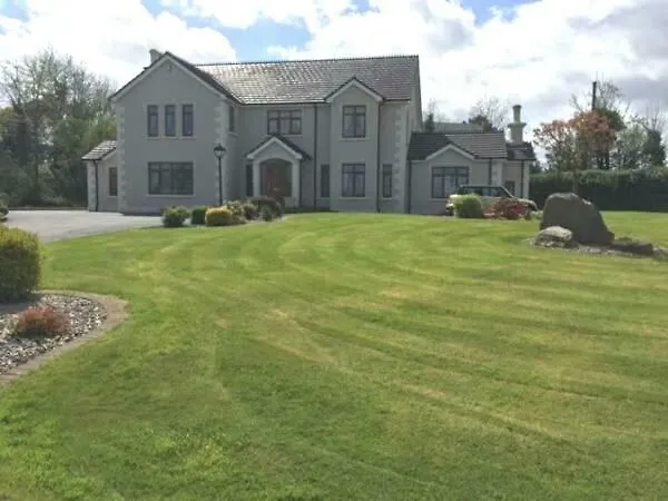 Mayrone House B&B